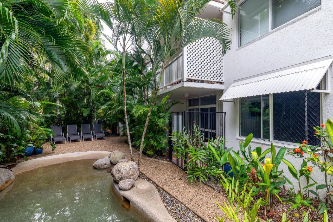 Seascape Holidays - Coral Apartments Port Douglas Exterior photo
