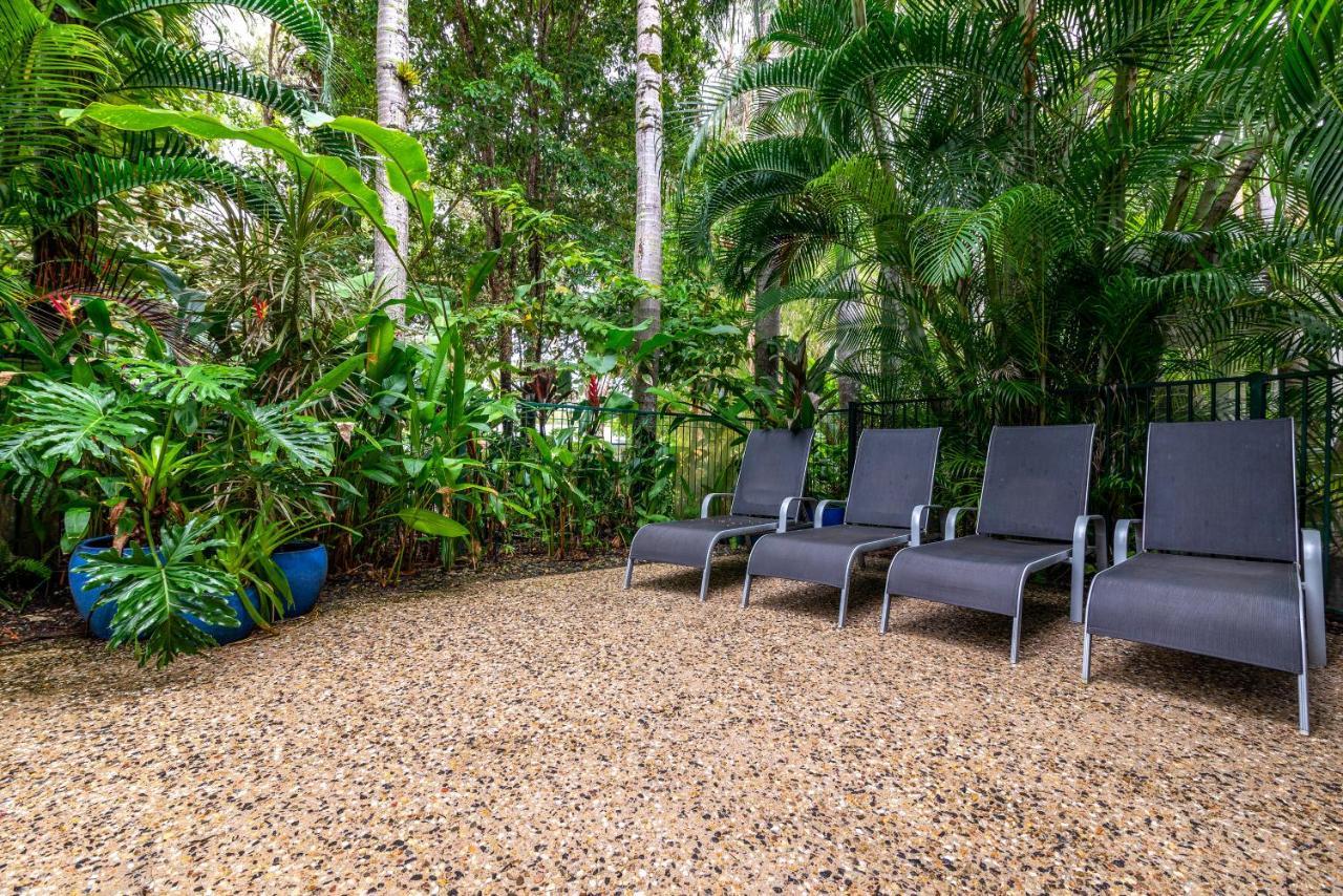 Seascape Holidays - Coral Apartments Port Douglas Exterior photo